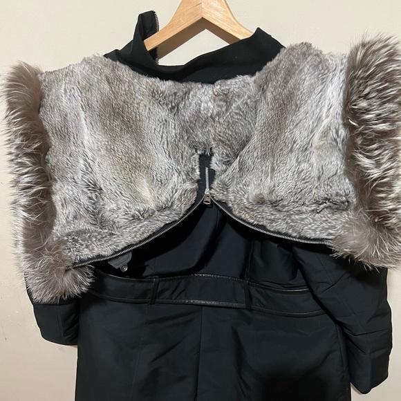 Selling a XXL Trish Long Mackage - Picture 6 of 8